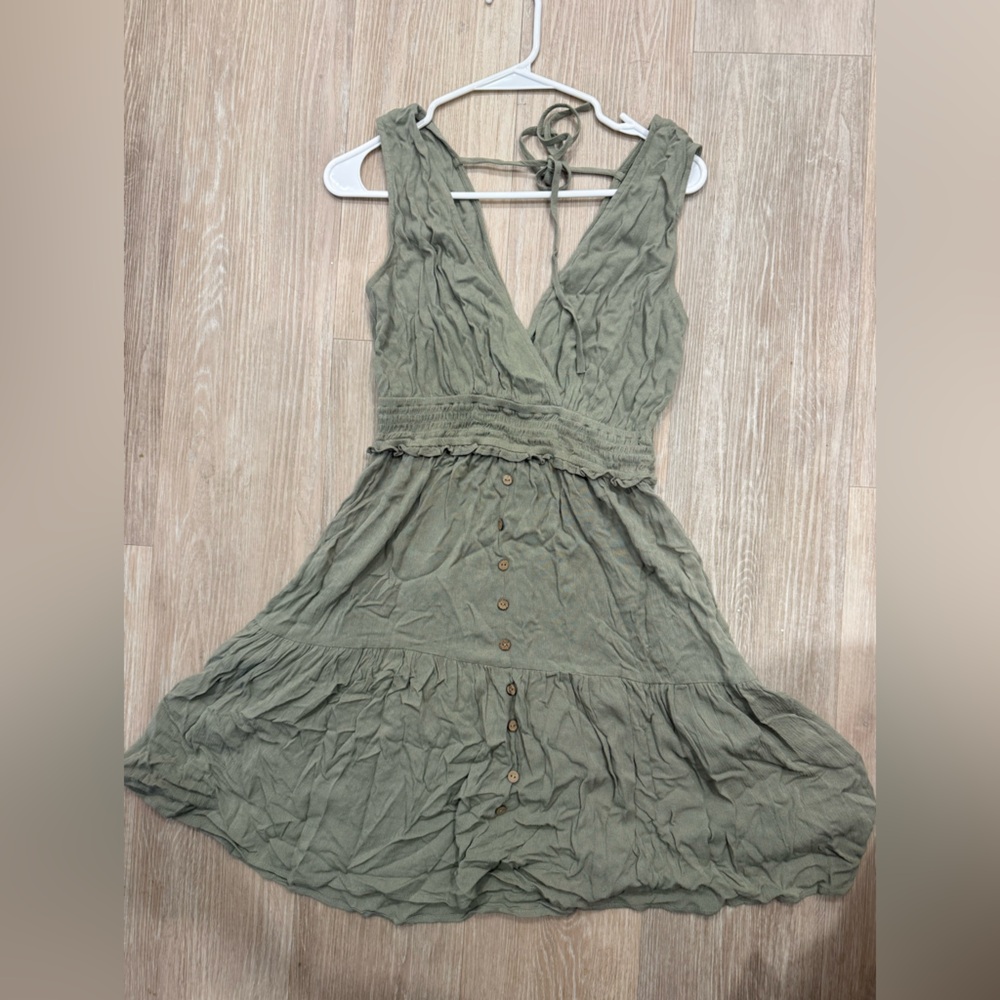 Elegant Green Sleeveless Dress